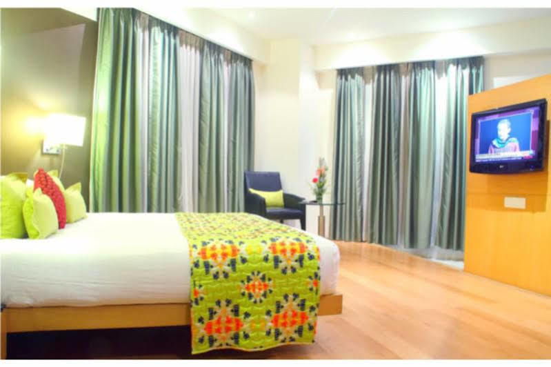 The Beatle Hotell Mumbai Exteriör bild