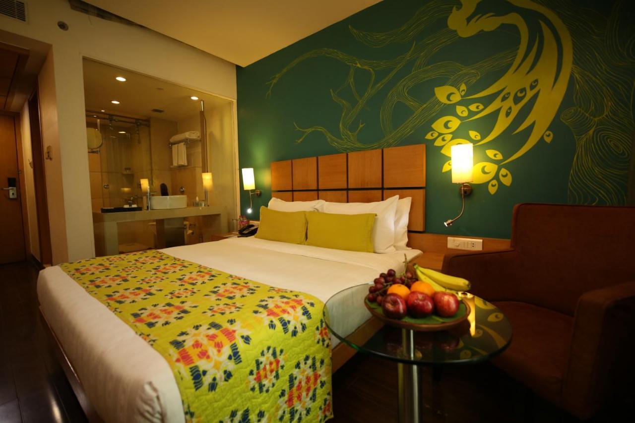 The Beatle Hotell Mumbai Exteriör bild